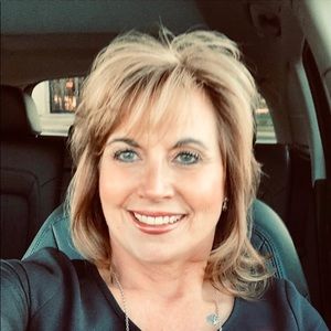 Meet your Posher, Shelly